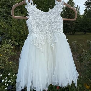 Miami Flower Girl Wedding Elegant White Lace Dress zip back full lined size 3